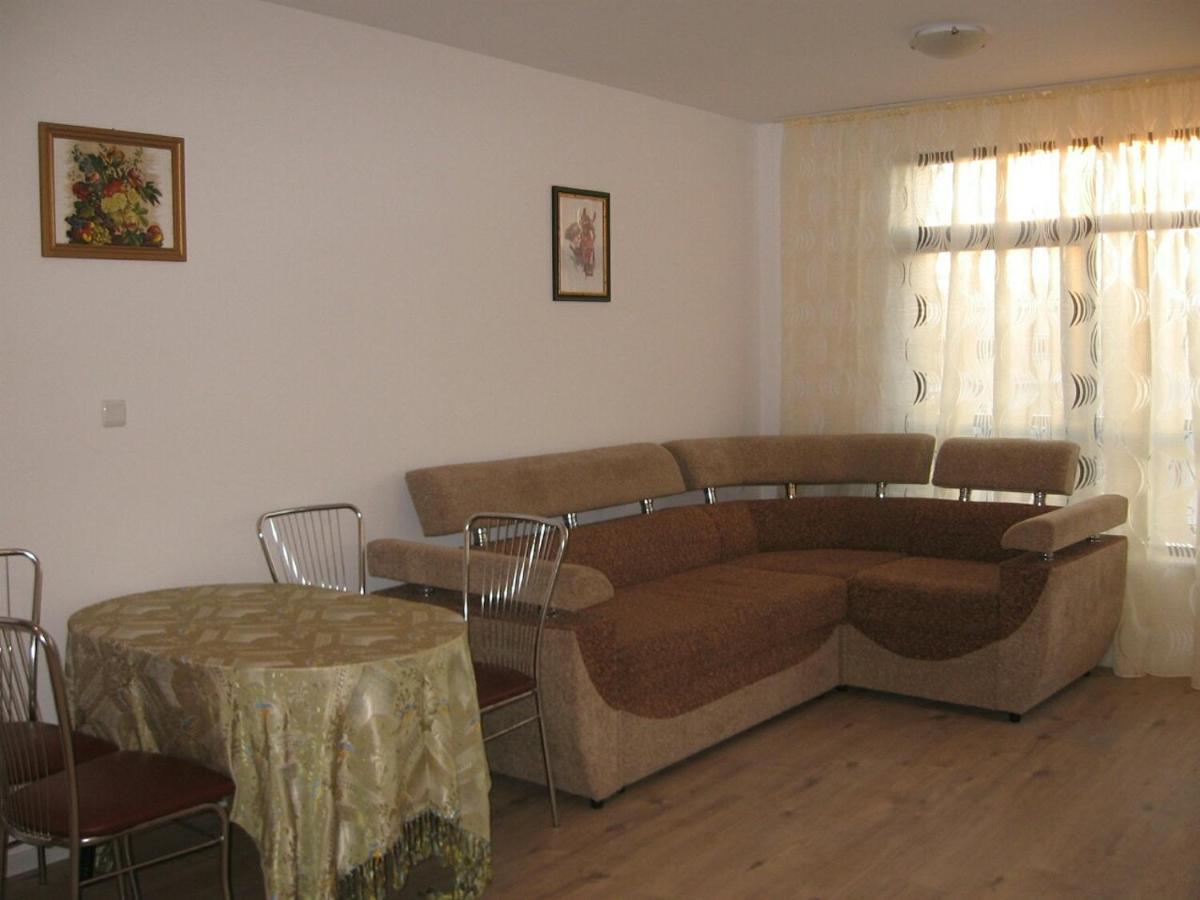 Айвазовский Парк Pomorie Exterior photo